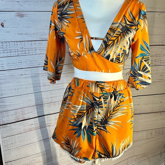 Orange Tropical Leaf Print Two-Piece Shorts Set - Picture 2 of 4